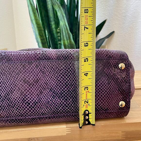 Michael Kors Hamilton Leather Purse Purple Snake Print Gold Chain - Picture 15 of 16
